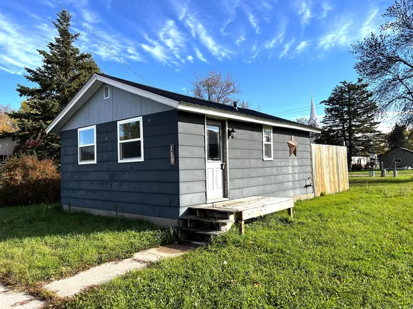 129 Broadway NW, McIntosh, MN 56556