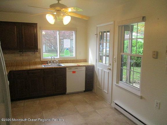 4th image of 620B Sherwood Ct