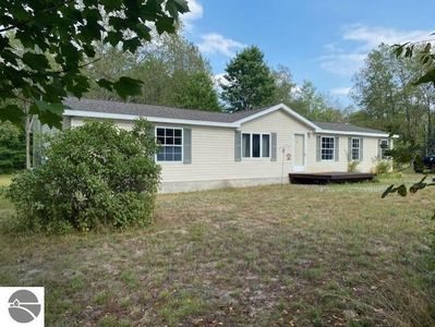 7811 Freedom Rd, Kingsley, MI, 49649