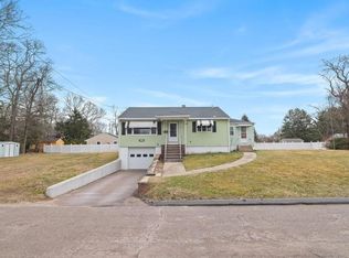 39 Walton St, Westerly, RI 02891