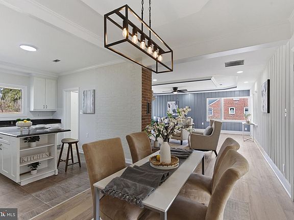 4th image of 4021 Villa Nova Rd