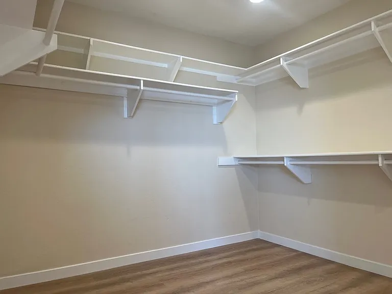 3516 Crown Point Dr — Photo 10