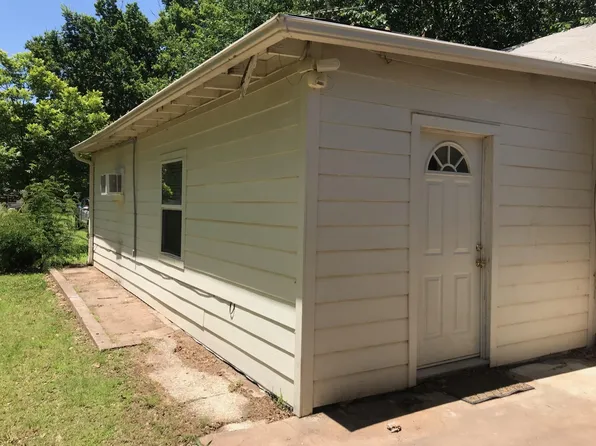 1614 S Springfield St #1/2, Stillwater, OK 74074