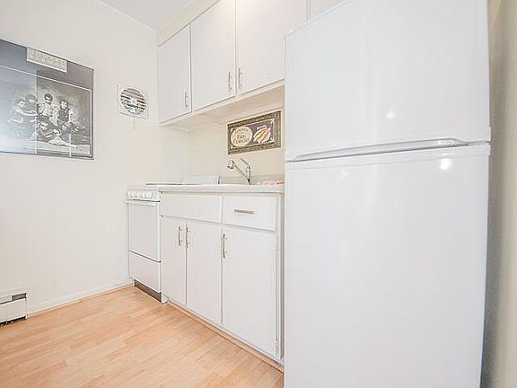 5th image of 1815 Anderson Ave #1