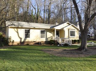 5412 Shadowbrook Dr, Raleigh, NC 27612