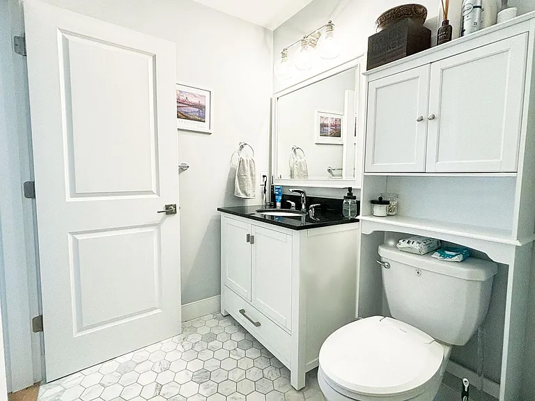 335 Maverick St #1 — Photo 7