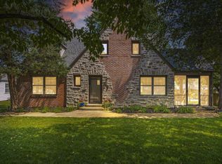 1139 E University St, Springfield, MO 65807