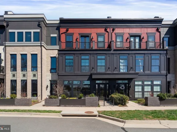 20430 Northpark Dr, Ashburn, VA 20147