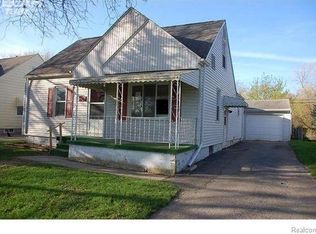 1901 Crestbrook Ln, Flint, MI 48507