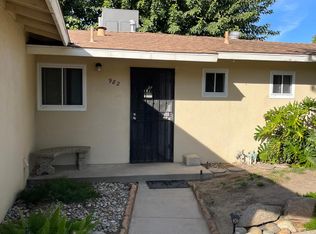 982 Cole Ave, Clovis, CA 93612