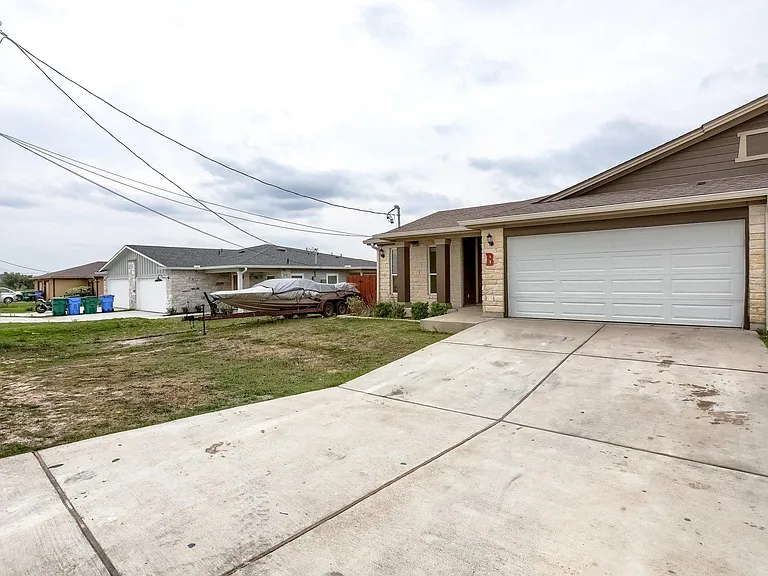 20111 Travis Dr #B — Photo 26