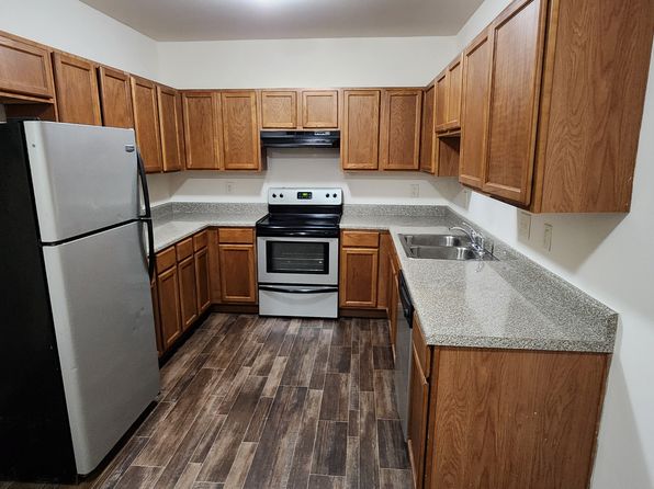 74 Wanda Dr APT 7