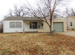821 S Prairie Park Rd, Wichita, KS 67218