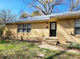 116 Thunderbird Dr, Athens, TX 75751