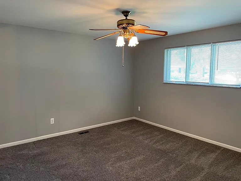 42063 Toddmark Ln — Photo 13
