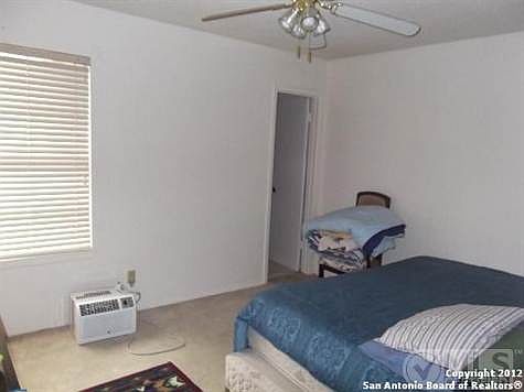 4th image of 1819 Babcock Rd APT 306