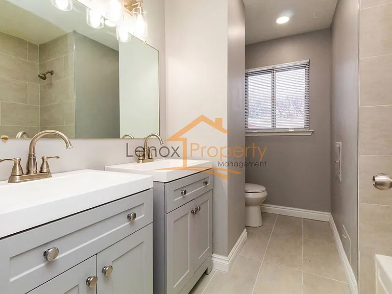 9436 Tavistock Dr — Photo 17