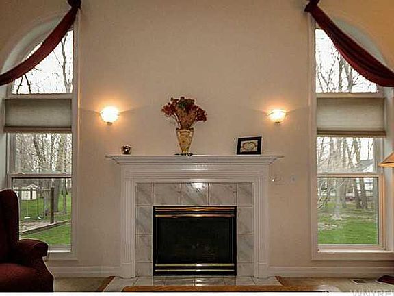 3rd image of 44 N Parrish Dr