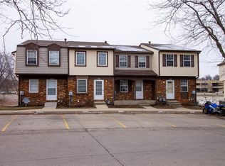 2424 Bittersweet Ct, Iowa City, IA 52246