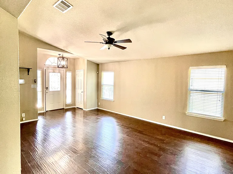 659 Tom Kemp Dr — Photo 3