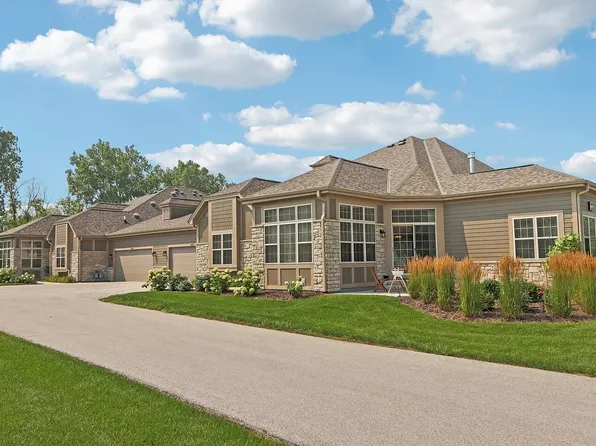 4437 Creekside Pass, Brookfield, WI 53005