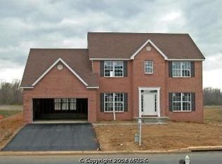13534 Essex Dr, Hagerstown, MD