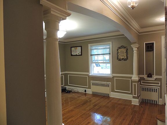 5th image of 116 Charles St