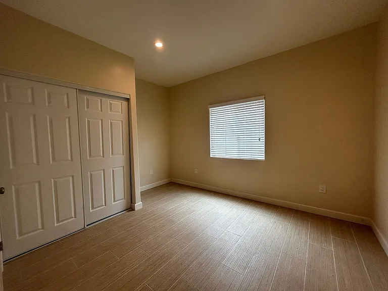 306 N Pine St #1/2 — Photo 13