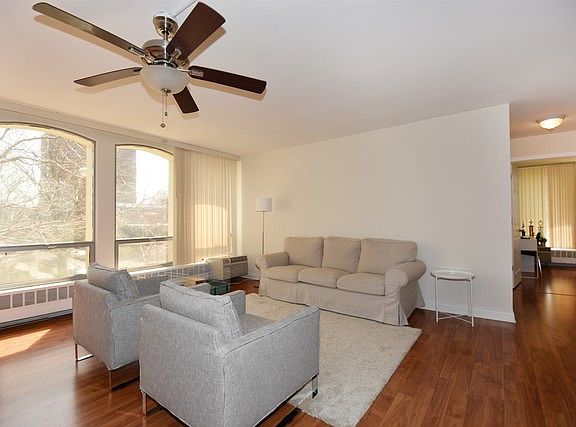 5th image of 1400 E 55th St #202S