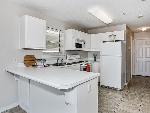 3rd image of 8436 Gulf Blvd Unit 234