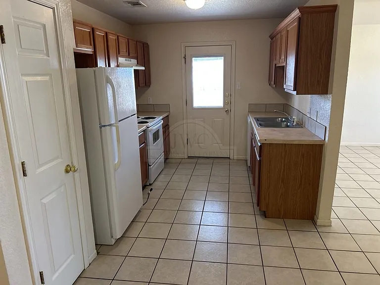 509 West Ave B, Copperas Cove — Photo 6