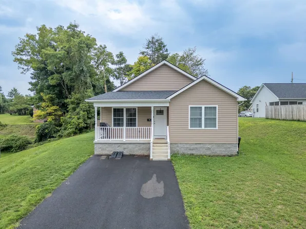 805 Noblin St, Radford, VA 24141