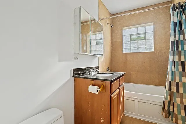 3 bed, 1200 sqft, $2,600 — Photo 3