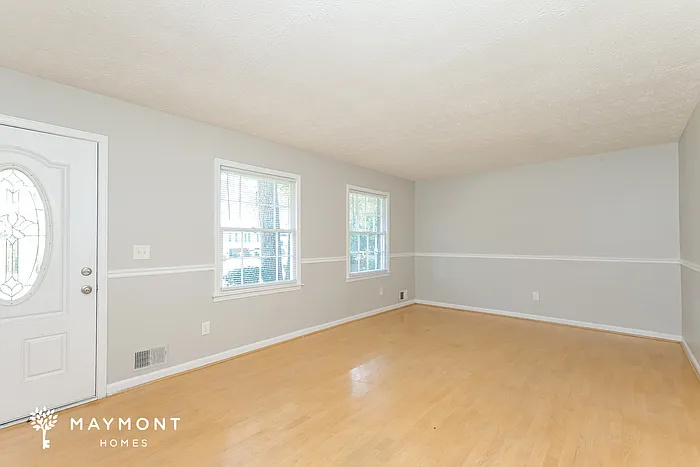 5749 Wesson Dr — Photo 6