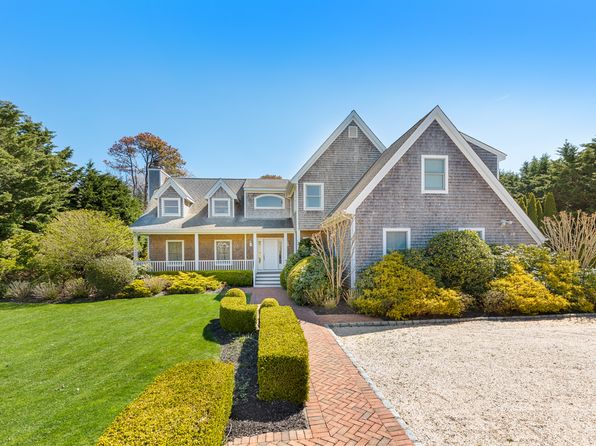 19 Post Fields Ln, Quogue, NY 11959