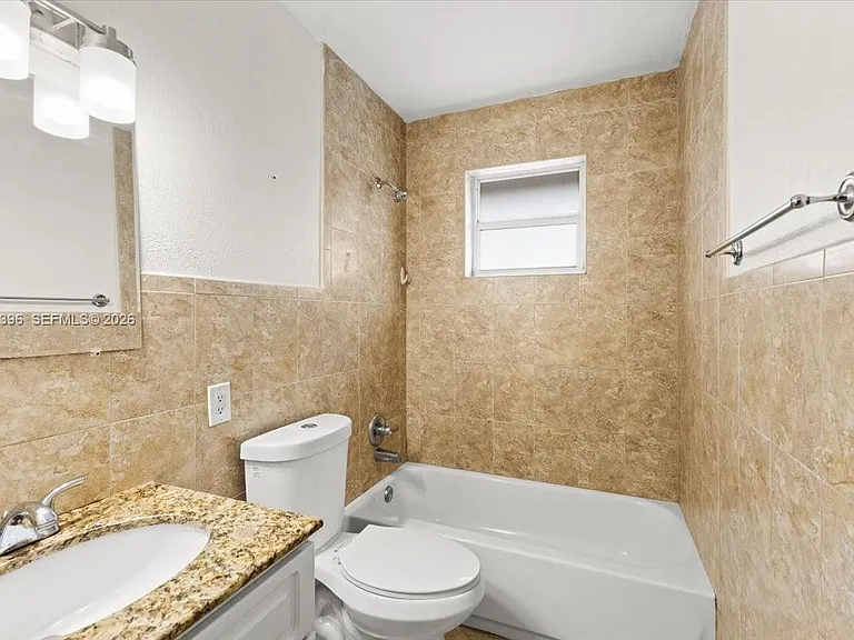 2323 Van Buren St #208 — Photo 18