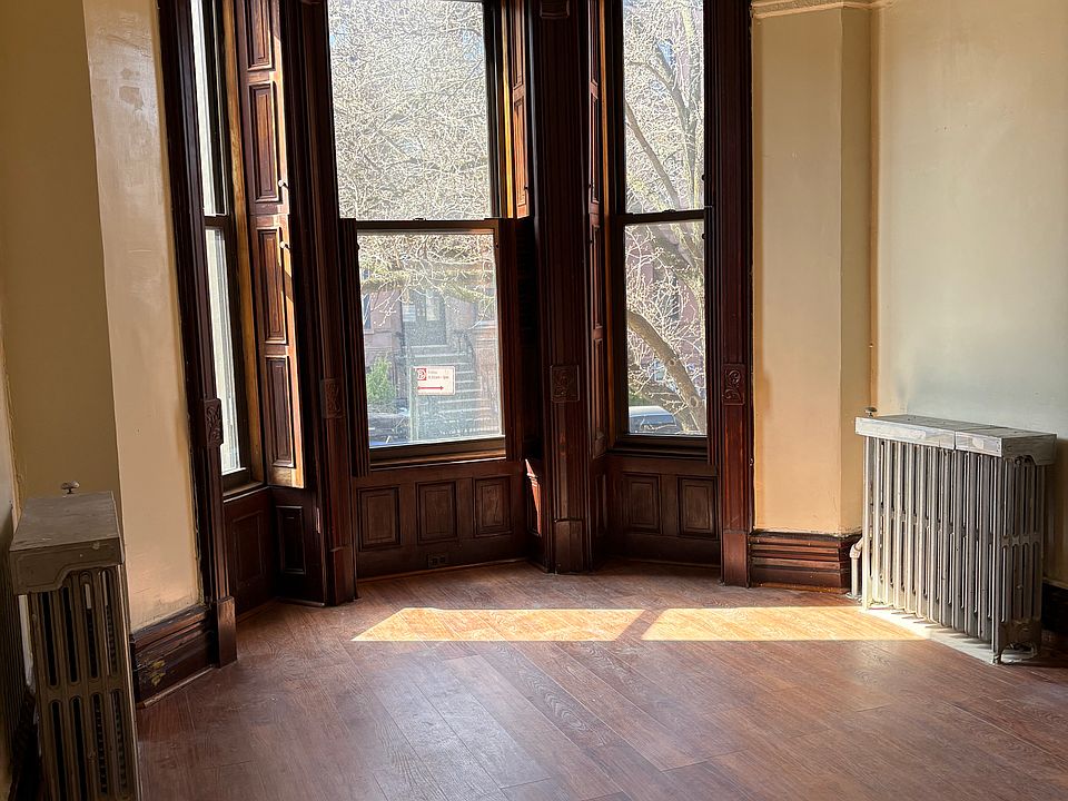 1st image of 669 10th St APT 1