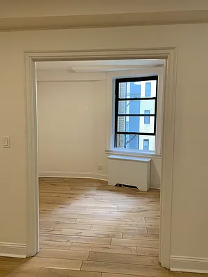 Rented by Douglas Elliman | media 16