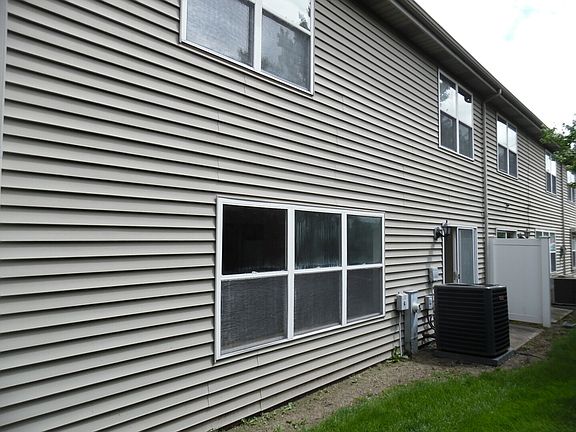2nd image of 4613 Lindenwood Ct
