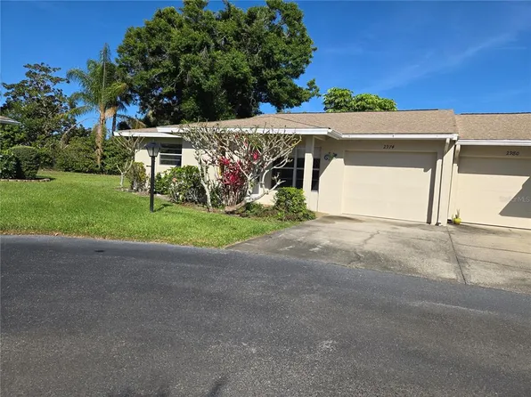 2974 Captiva Gardens Dr #17, Sarasota, FL 34231