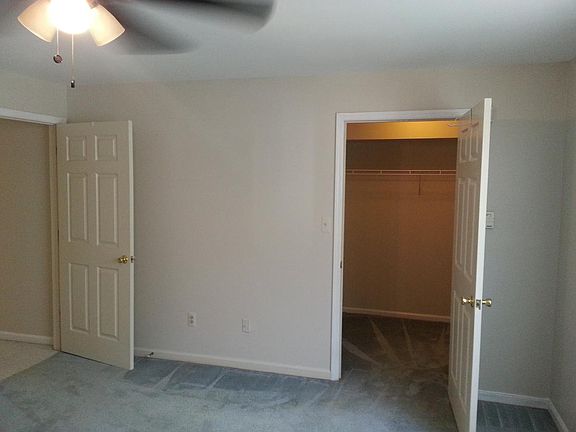 Master Bedroom - Walkin