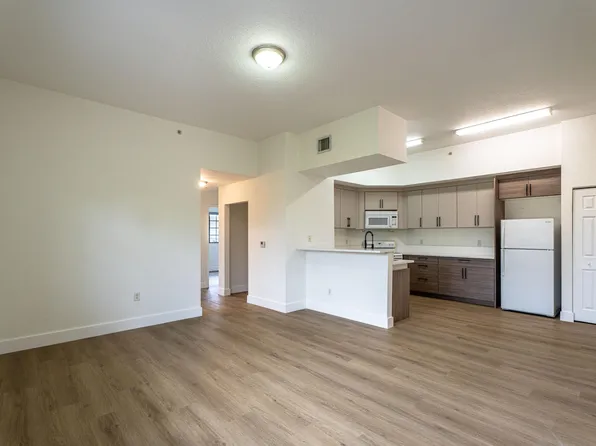 2801 Riverside Drive #301-s, Coral Springs, FL 33065