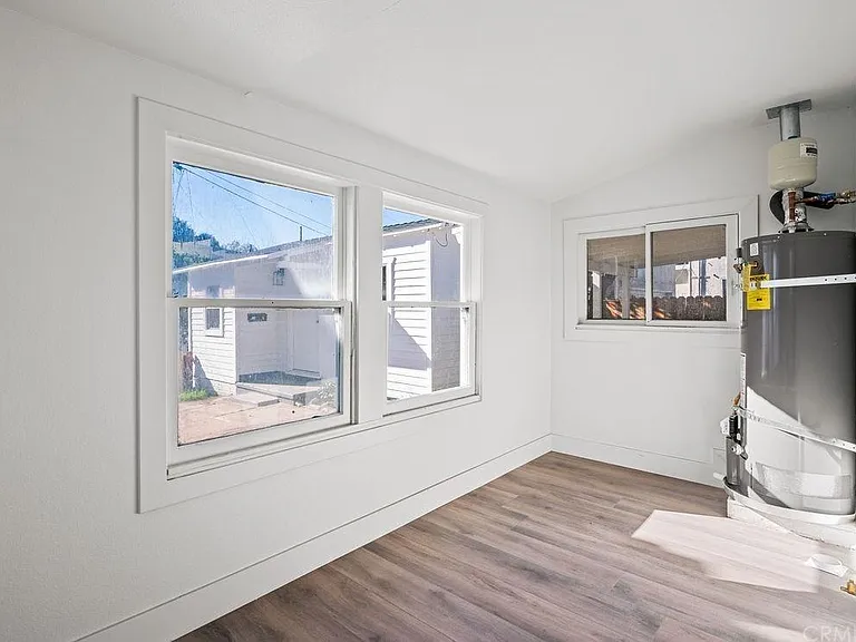 728 E Palmer Ave — Photo 15