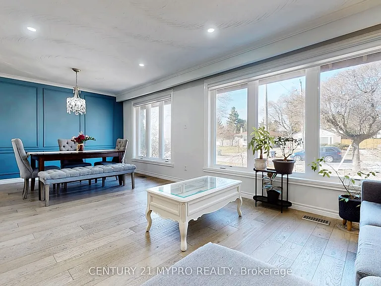 56 Bailey Cres #MAIN — Photo 7