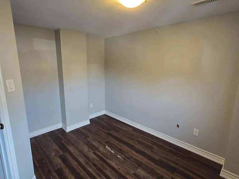 109 Rushbrooke Ave #2 — Photo 6