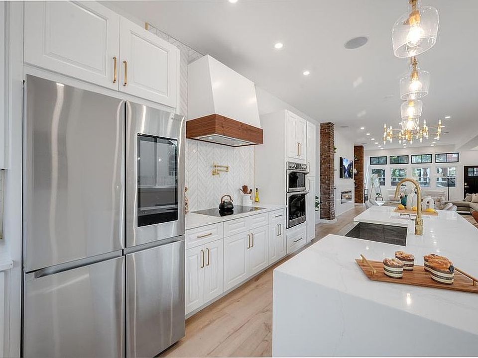 1st image of 427 78th St