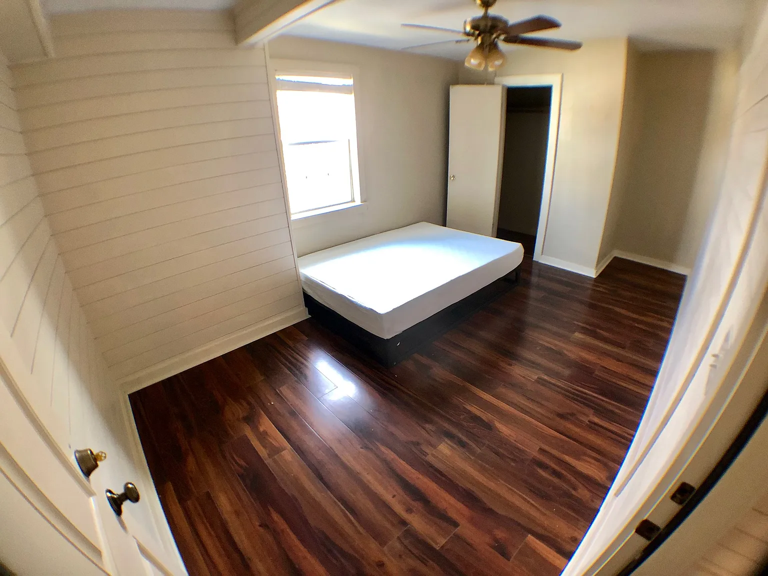 1 bed, 130 sqft, $499 — Photo 1