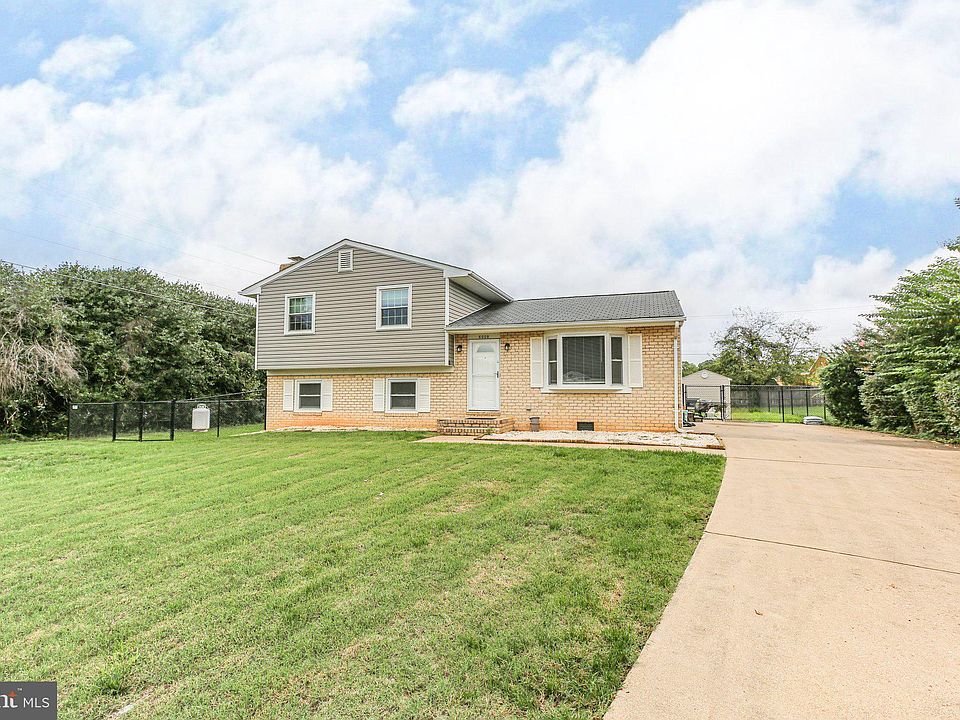 1st image of 6009 Lasalle Dr