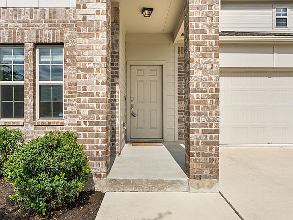 4th image of 21300 Bird Wing Dr