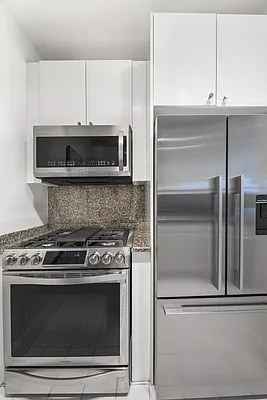 Rented by Compass | media 31